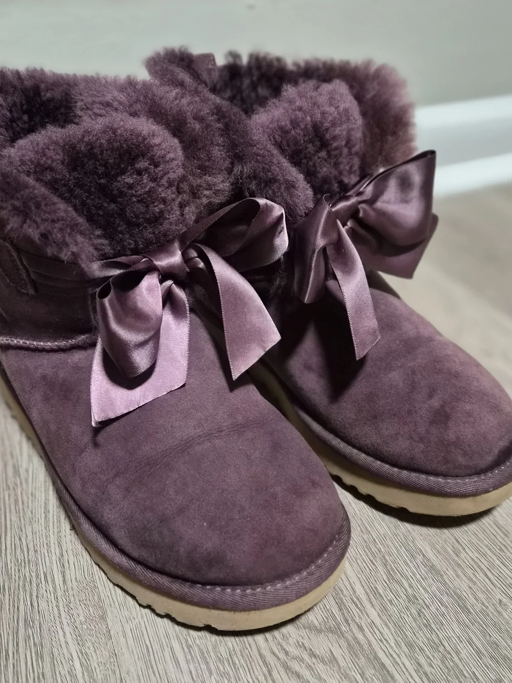 UGG womens mini